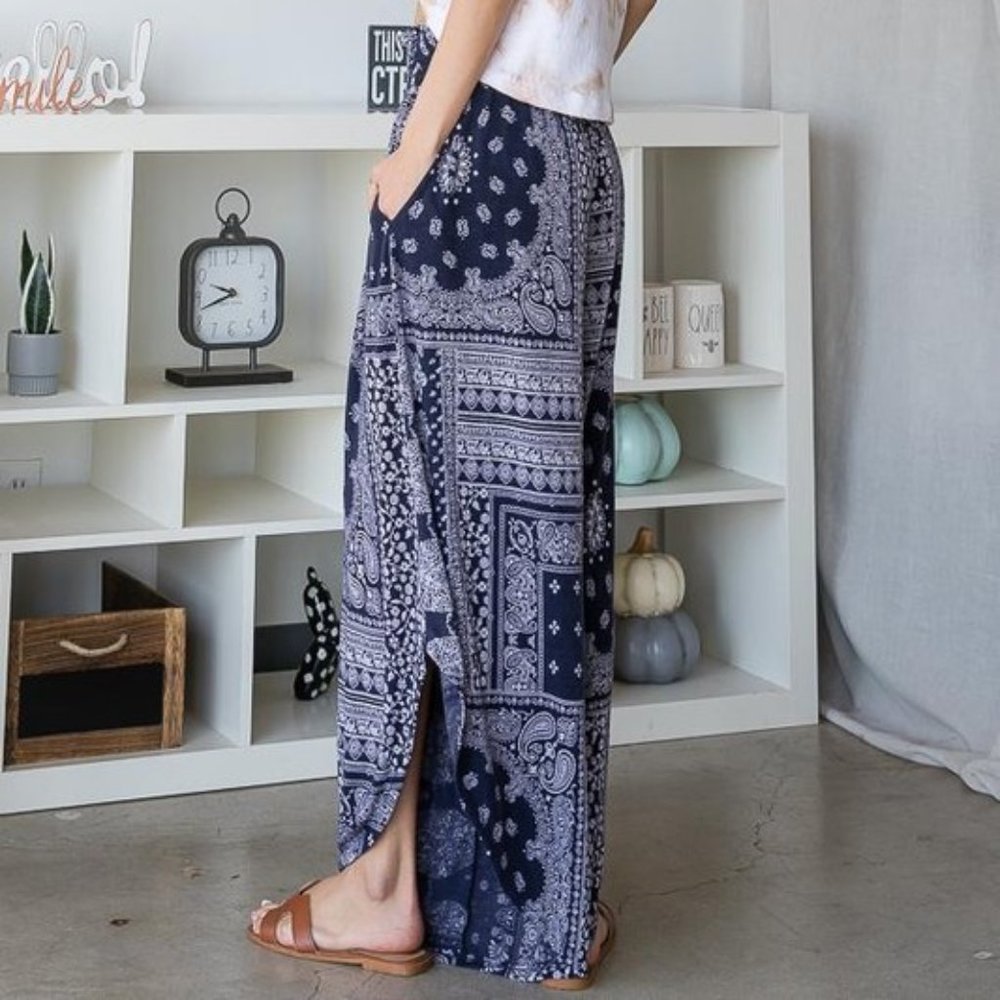 🌼RESTOCKED🌼 Paisley Print Wide Leg Pants - Picture 8 of 9